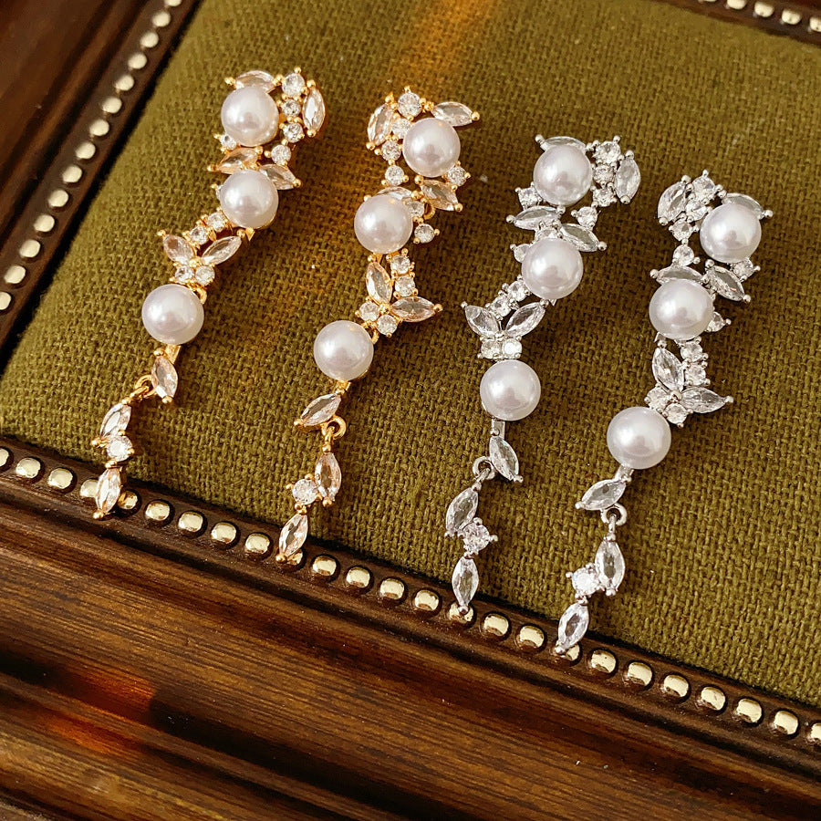 Real Gold Plated Silver Needle Butterfly Pearl Earrings Light Luxury High-end Exquisite Stud Earrings Fashionable Versatile Earrings for Women