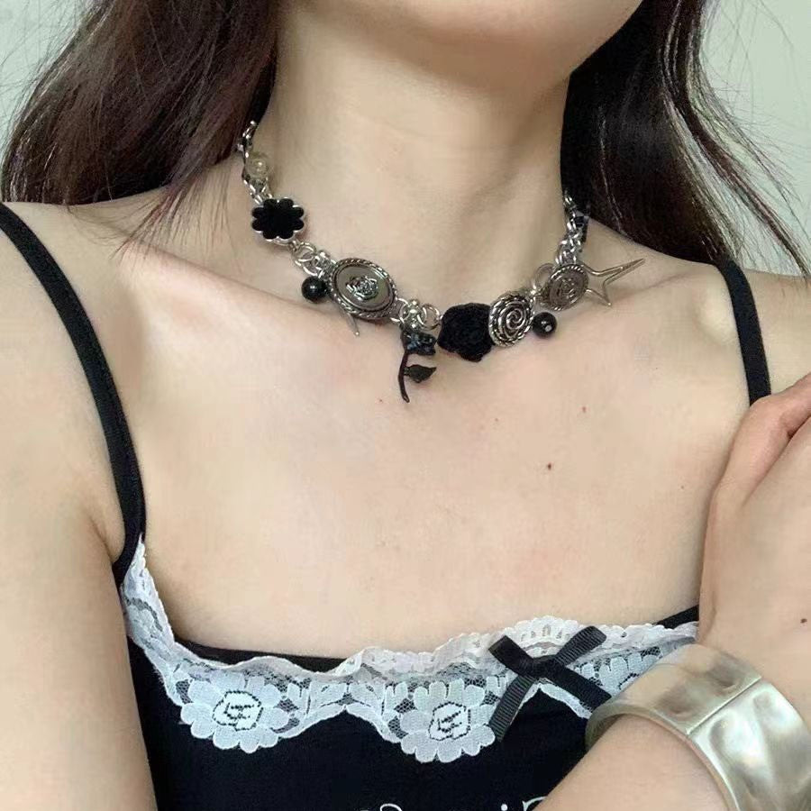 Light Luxury Niche Design Y2K Necklace Bracelet Set Elegant Versatile Sweet Cool Spicy Girl Choker High-end Collarbone Chain
