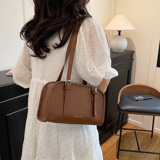 2025Spring New Crossbody Handbag Underarm Fashion Versatile Trendy Internet Celebrity Design High-Quality Texture Girlfriend Bag