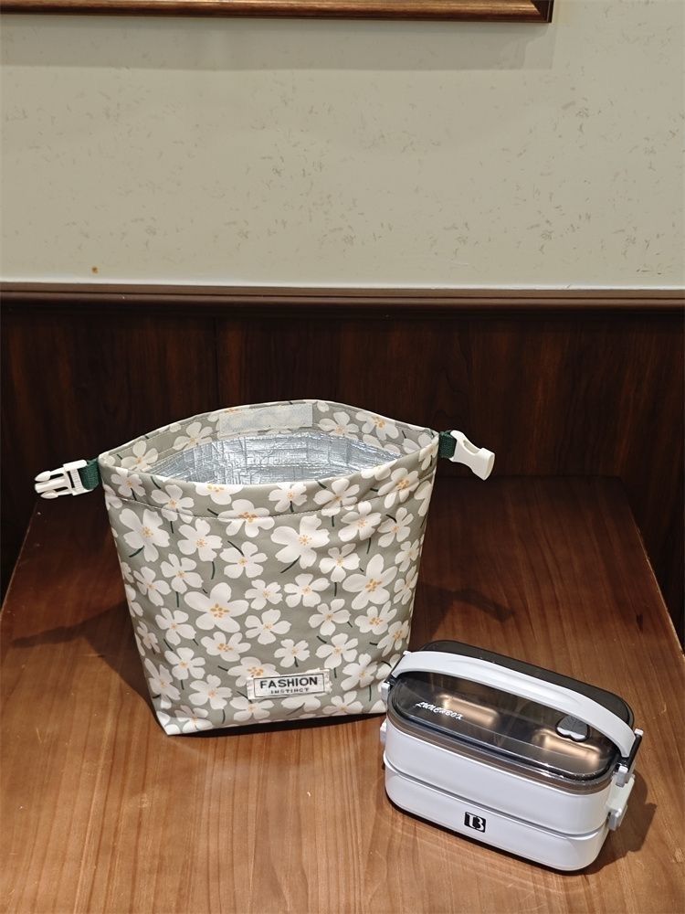 New Cartoon High-Value Aluminum Foil Insulated Student Lunch Bag Versatile Artistic Handheld Waterproof Office Worker Lunch Box