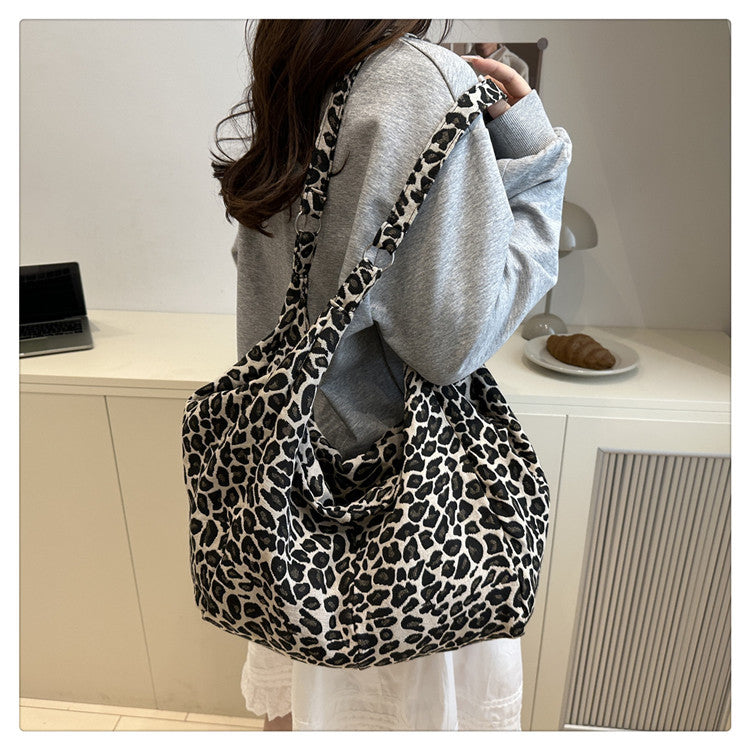 Japanese and Korean Leopard Print ins New Style Single Shoulder Bag Casual Women Versatile Commuting Work Tote Bag Large Capacity Crossbody Bag