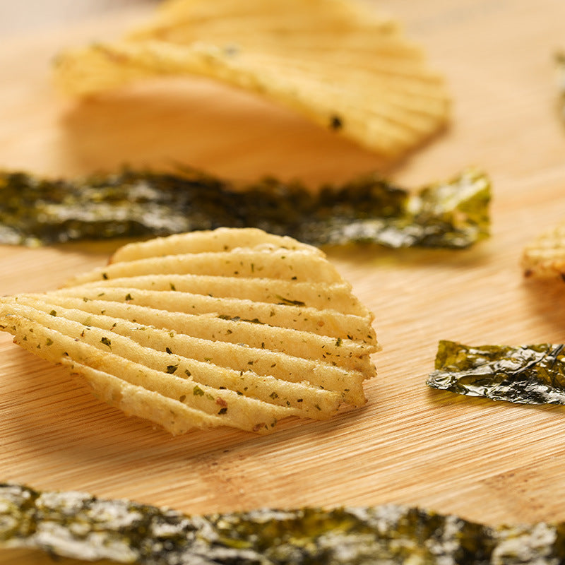 New goods imported from Indonesia Calbee/Calbee Portabi Seaweed Flavored Potato Chips68g Internet Celebrity Potato Chips Casual Puff Snacks