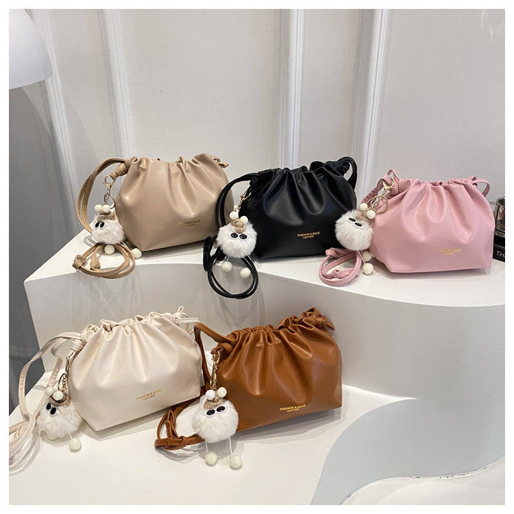 This year's trendy casual fashion elegant women's bag2025New versatile trendy single-shoulder bag with a high-end feel bucket bag