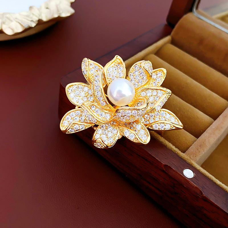 Real Gold Plated Zircon Flower Pearl Brooch Fashionable Elegant Pin Light Luxury High-end Accessories Factory Wholesale