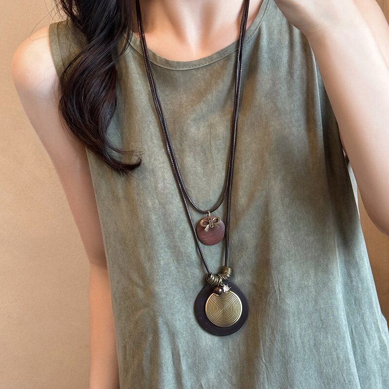 Vintage Distressed Starfish Metal Pendant Necklace Bohemian Ethnic Style Choker Collarbone Chain Vacation Style Necklace for Women