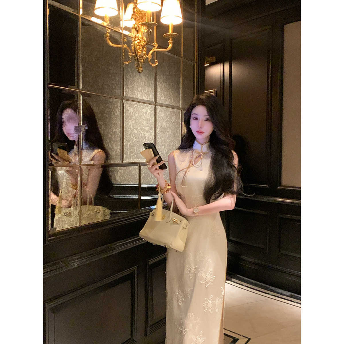 Elegant Light Luxury Three-Dimensional Decor Sleeveless Improved Version Qipao Engagement Wedding Marriage Certificate Dress2025Summer