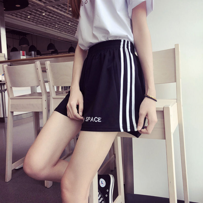Summer Thin Sports Shorts for Women, Three-Quarter Running Shorts, Loose Casual Korean Style Ultra-Short Hot Pants, Beach Shorts for Outdoor Wear