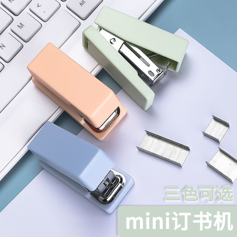 Gradient Macaron Color Stapler Mini Small Effort-Saving Stapler for Students and Office Portable Binding Supplies http://detail.1688.com/offer/962390364284.html