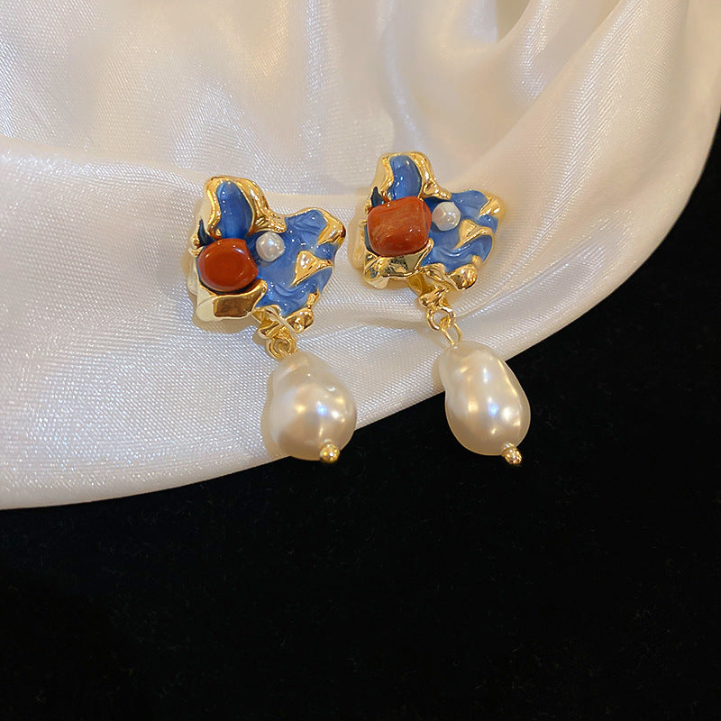 Medieval vintage Silver Needle Stud Earrings Elegant Light Luxury Palace Style Pearl Earrings Versatile High-end Vintage Earrings