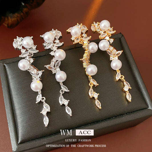 Real Gold Plated Silver Needle Butterfly Pearl Earrings Light Luxury High-end Exquisite Stud Earrings Fashionable Versatile Earrings for Women