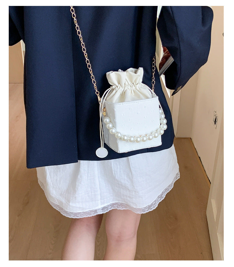 Autumn Small Bag2025New Trendy Fashionable Versatile Pearl Handbag High-Quality Texture Crossbody Bag