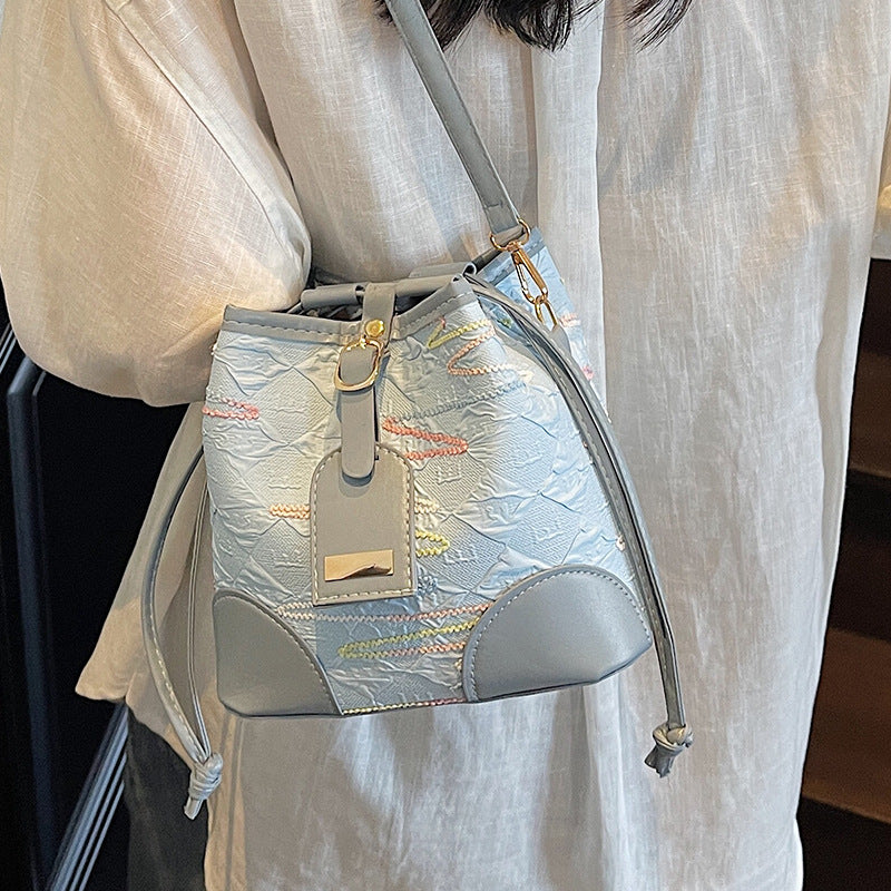 Drawstring Bucket Bag for Women New Style2025High-end Niche Super Popular Single Shoulder Bag Autumn Winter Versatile Crossbody Bag