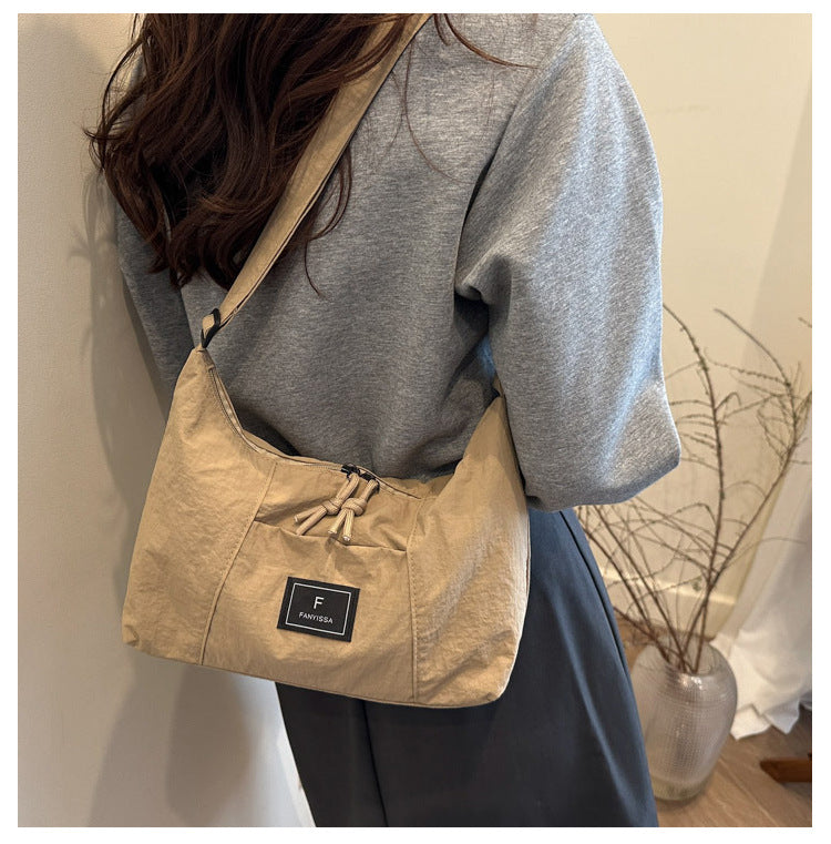 2025New Spring Large Capacity Single Shoulder Crossbody Retro Simple Ruiying Commuter Women's Bag Fashion Casual Tote Bag