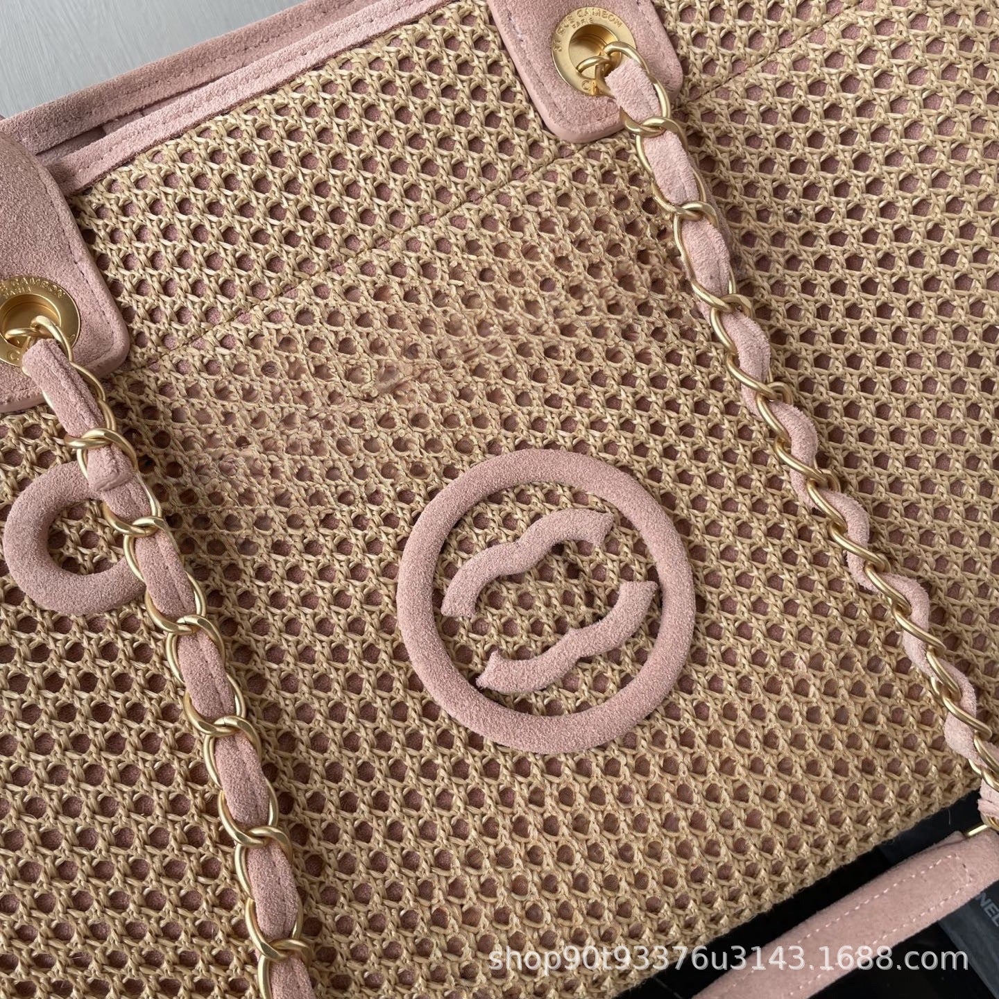 Chanel Style Handbag and Crossbody Bag2025Summer New Raffia Woven Beach Bag Fashionable High-end Shoulder Bag