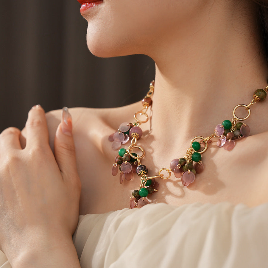 Medieval vintage Jewelry Set Natural Stone Shell Tassel Pendant Earrings Light Luxury High-end Vintage Necklace