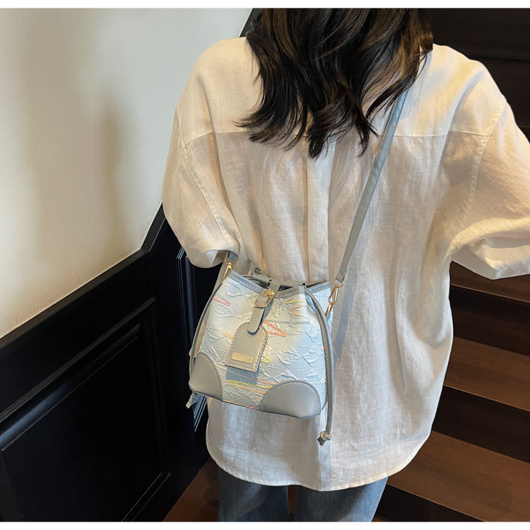 Drawstring Bucket Bag for Women New Style2025High-end Niche Super Popular Single Shoulder Bag Autumn Winter Versatile Crossbody Bag