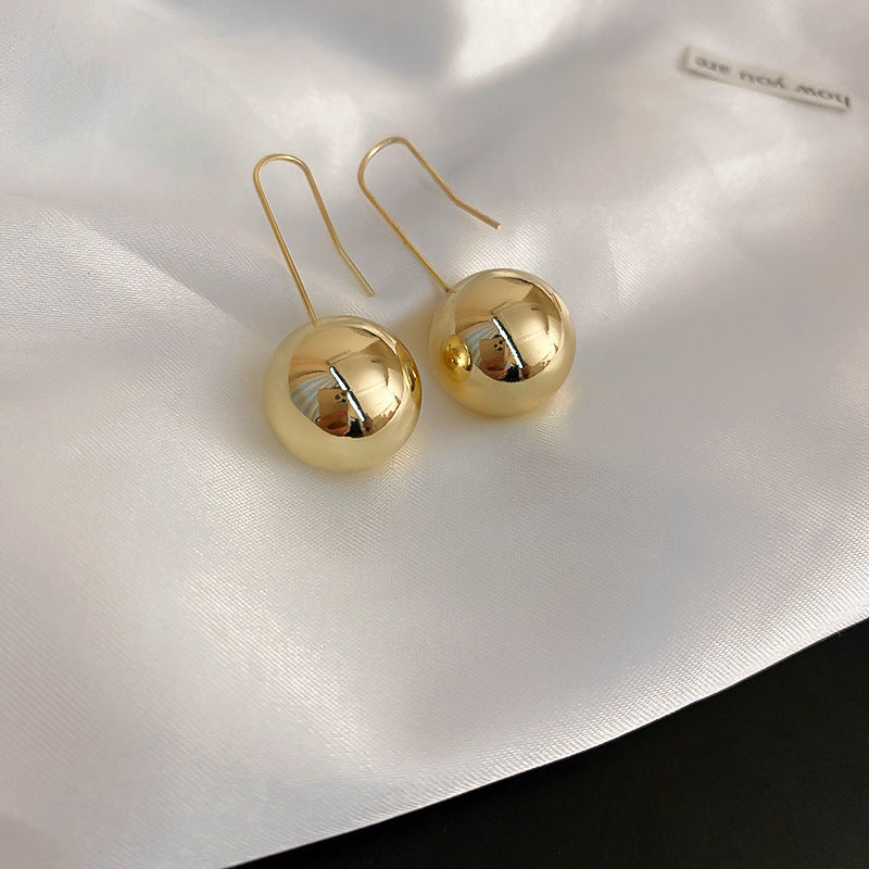 Silver Needle Metal Earrings High-end Simple Stud Earrings Fashion Versatile Light Luxury Unique Niche Earrings Yiwu Wholesale