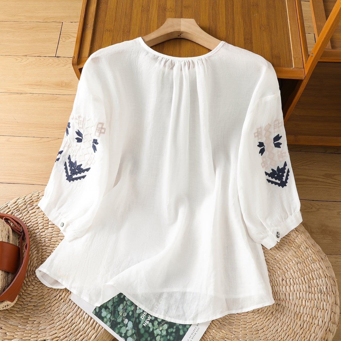 2025Summer New Vacation Ethnic Style Ramie Embroidered Round Neck Shirt for Women Loose Sun Protection Versatile Air Conditioning Shirt