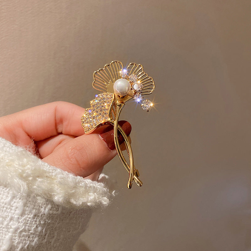Inlaid Diamond Pearl Digital Flower Brooch French Light Luxury Elegant Pin Fashion Niche High-end Suit Accessory for Women