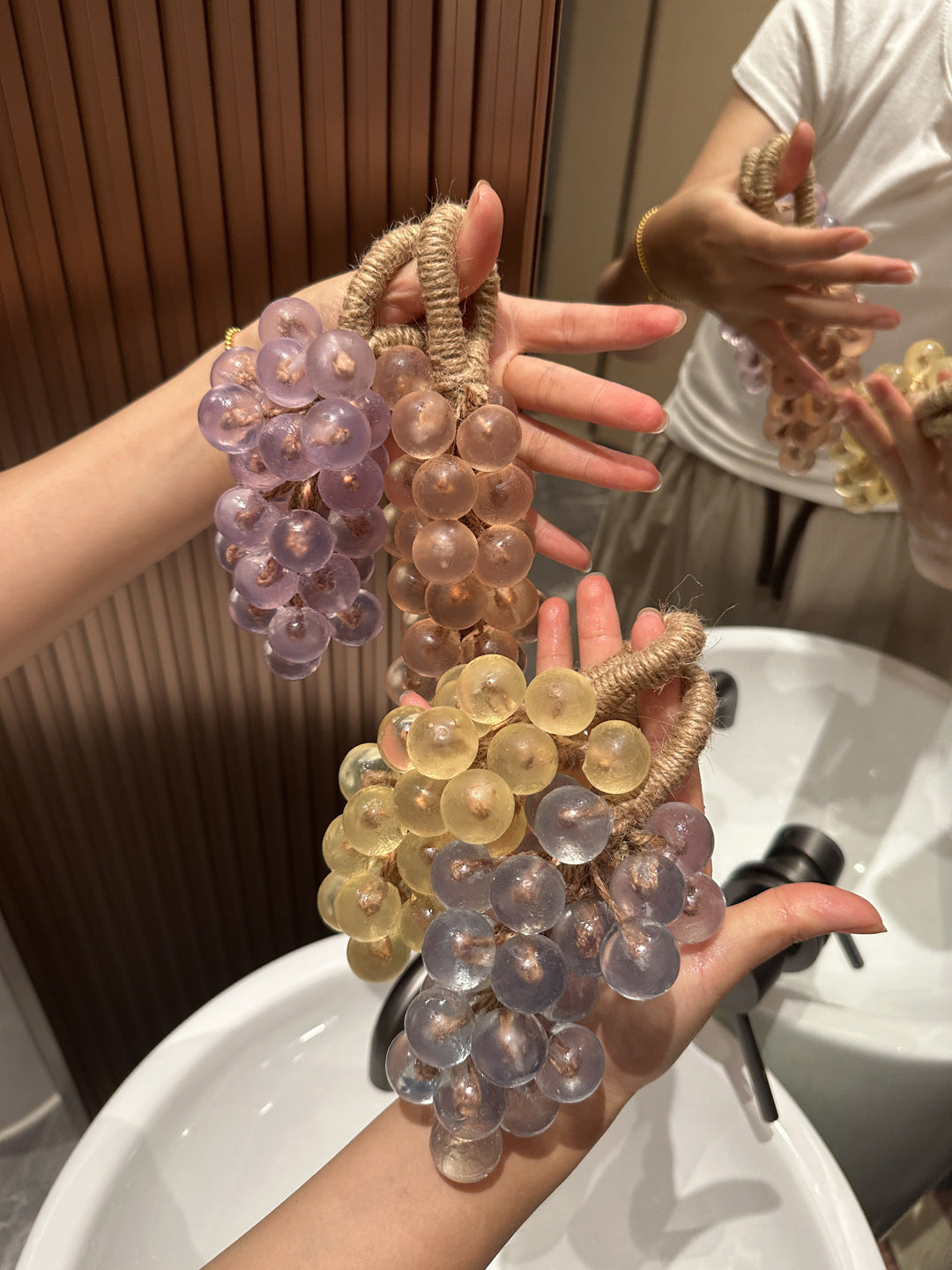 Crystal Grape Whole Bunch Soap Finished Product Simulation Soap Aromatherapy Soap Handmade Soap Gift Bath Bathroom Ornament Hanging Decoration