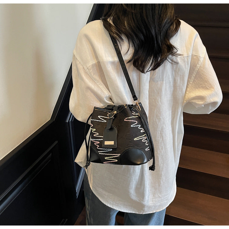 Drawstring Bucket Bag for Women New Style2025High-end Niche Super Popular Single Shoulder Bag Autumn Winter Versatile Crossbody Bag