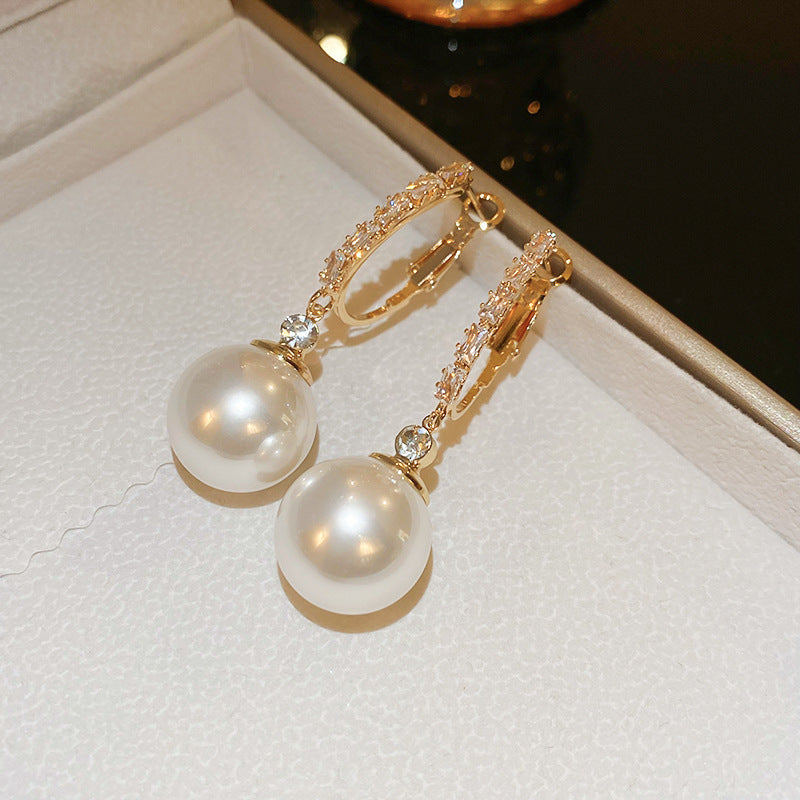 Pearl Earrings with a Sense of Sophistication Real Gold Electroplated Silver Needle French Retro Palace Style Earrings Versatile Ear Jewelry Wholesale