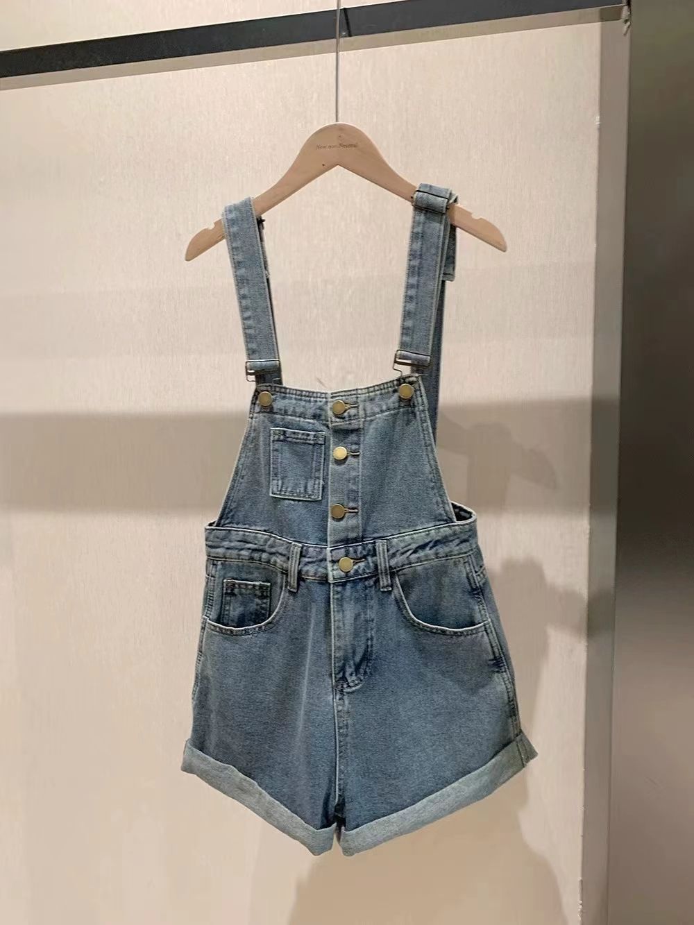 Internet Celebrity Youthful Denim Strap Shorts for Women Summer2025New Workwear Wide-Leg Hot Pants with a Sense of Design and Strap Design