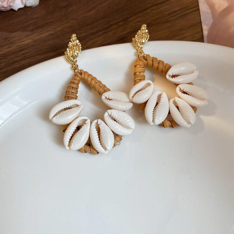 2025Bohemian Cross-Border Trendy Earrings for Women, Vintage Ethnic Style Fashion Studs, Beach Vacation Style Ear Jewelry