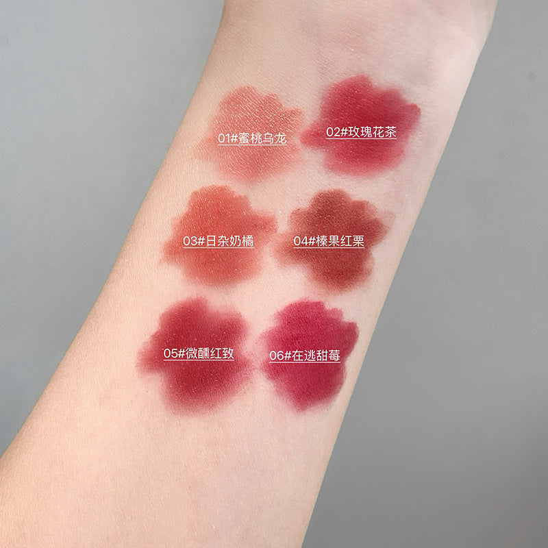 Gege Bear Soft Light Mousse Lip Mud Velvet Soft Mist Matte Autumn Winter Atmosphere Whitening Lip Gloss Cross-Border Beauty Makeup