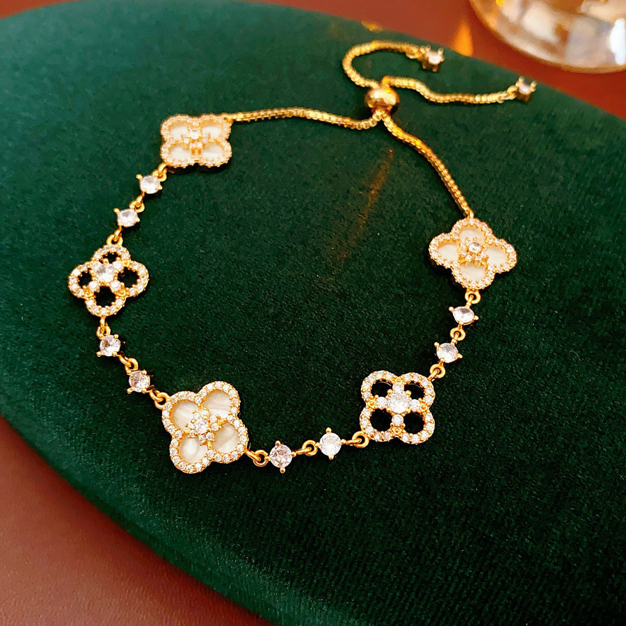 Medieval vintage Geometric Zircon Bracelet Simple Fashionable Elegant Versatile Bracelet Design Sense Niche Jewelry for Women