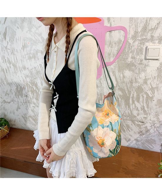 New2025Floral Oil Painting Niche Large Capacity Versatile Commuter Bucket High-end Bag Women's Shoulder Bag Hot Item