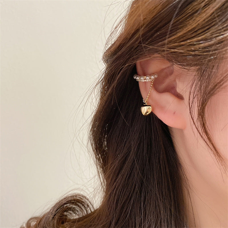 Diamond-encrusted Pearl Heart Tassel Ear Clip Artistic Retro French Ear Cuff Fashionable and Elegant Light Luxury Earrings Wholesale
