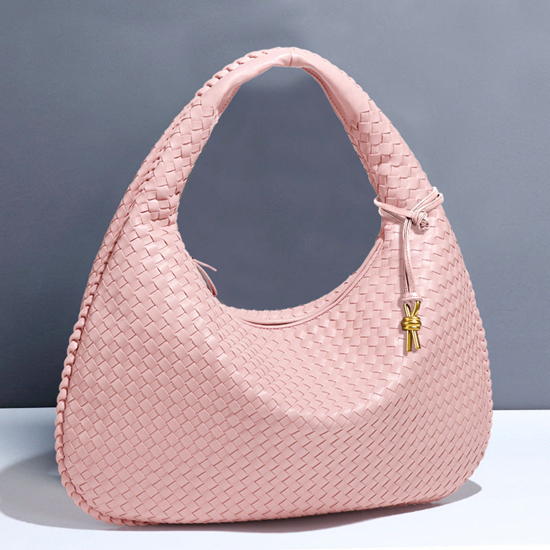 2025New Crescent Moon Women's Bag Fully Handwoven Handheld Dumpling Bag Fashionable Versatile European and American Style Single Shoulder Underarm Bag