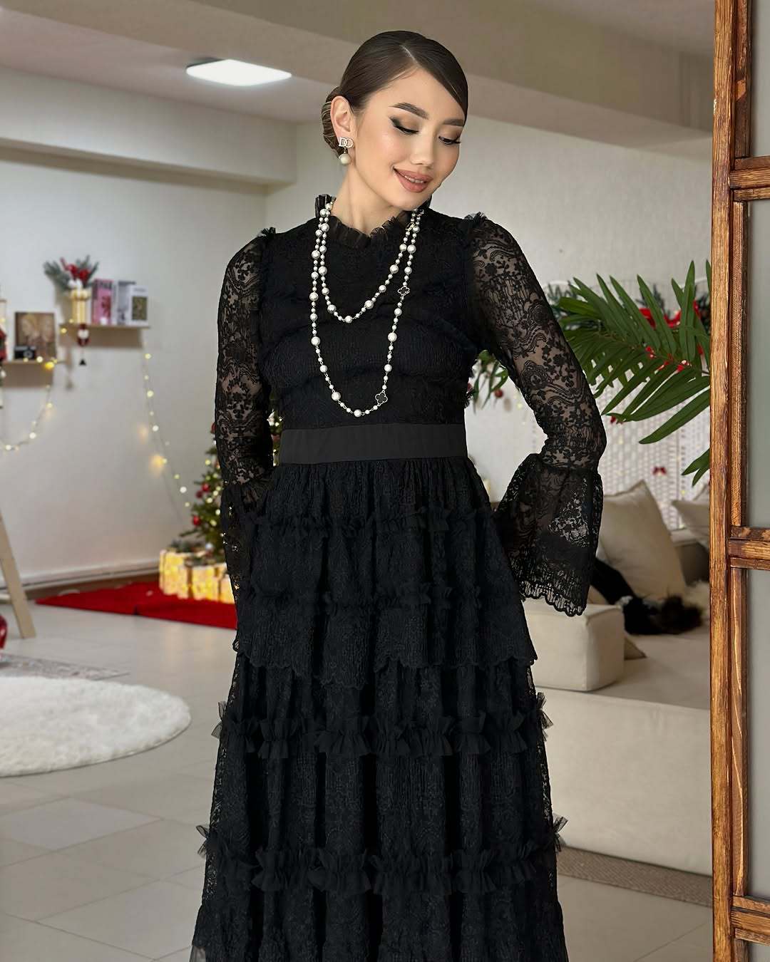 2025Early Autumn New Bell Sleeve Vintage Lace Mesh Patchwork Dress Women Slim Elegant Long Dress