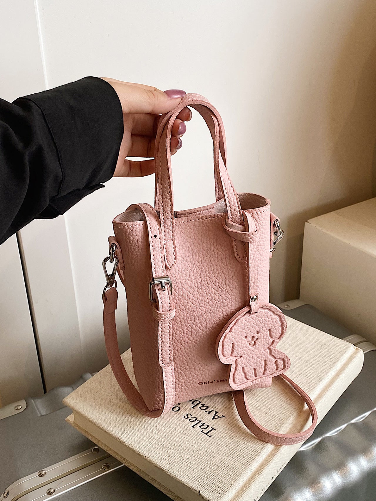 Women's Bag Single Shoulder Crossbody Bag Versatile Handbag New Simple Style Basket Fashionable Spring2025Fashion