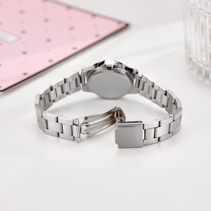 Cross-border Steel Band Mickey Mouse Waterproof Quartz Watch for Primary and Secondary School Students