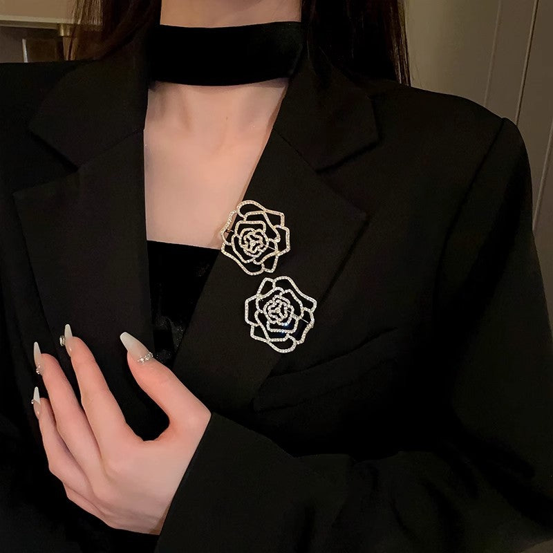 Real Gold Plated Zircon Flower Brooch Niche Light Luxury High-end Elegant Brooch High-end Women's Dress Accessories Wholesale