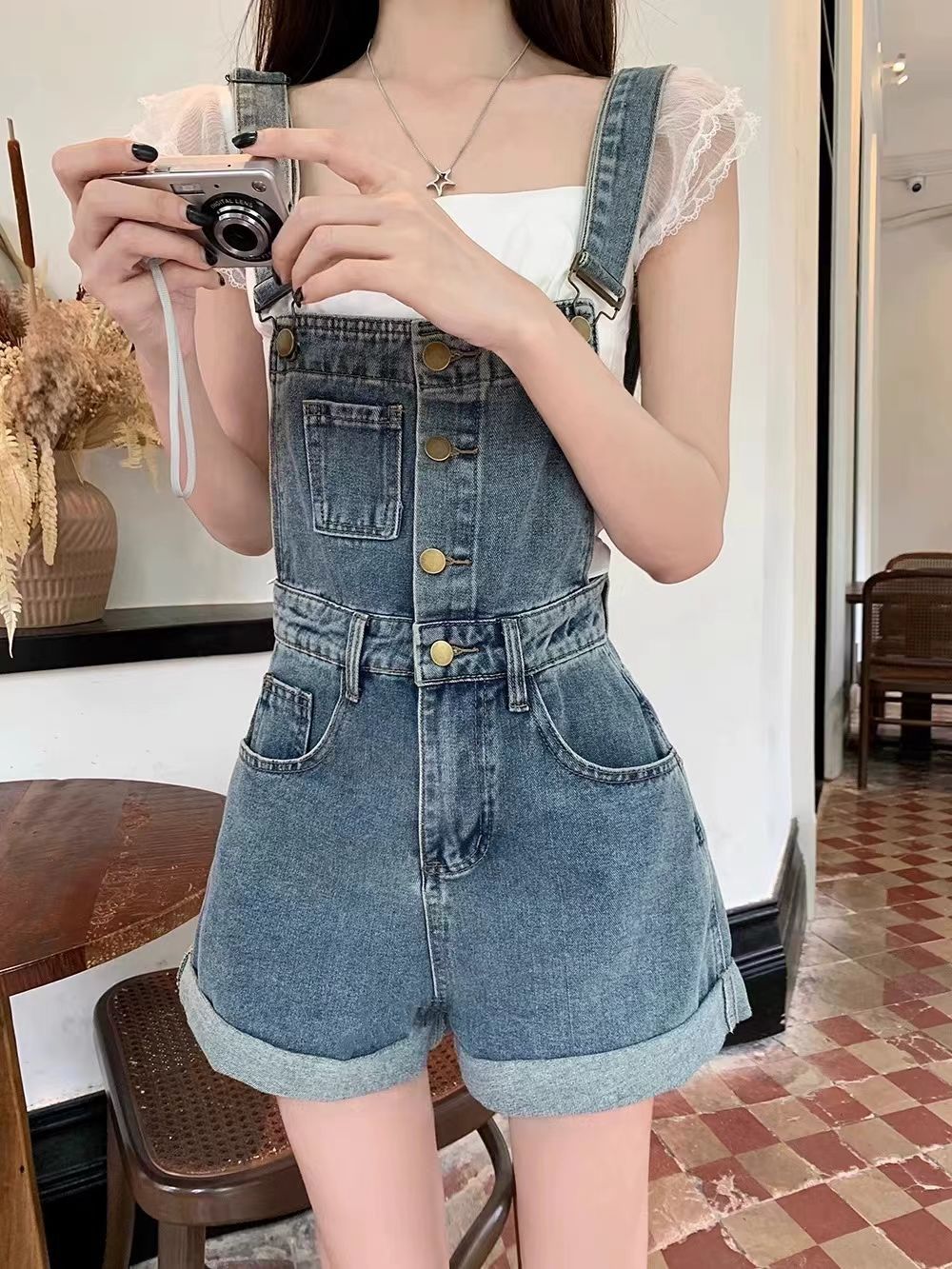 Internet Celebrity Youthful Denim Strap Shorts for Women Summer2025New Workwear Wide-Leg Hot Pants with a Sense of Design and Strap Design