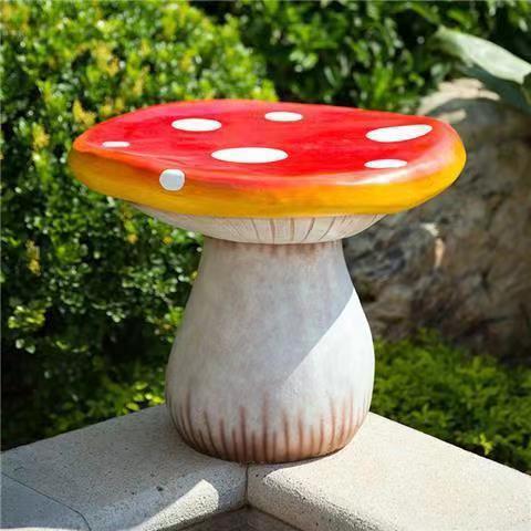 Outdoor fiberglass mushroom table and chair ornament Yard Table Courtyard Garden Kindergarten Garden Landscape Sculpture Ornament