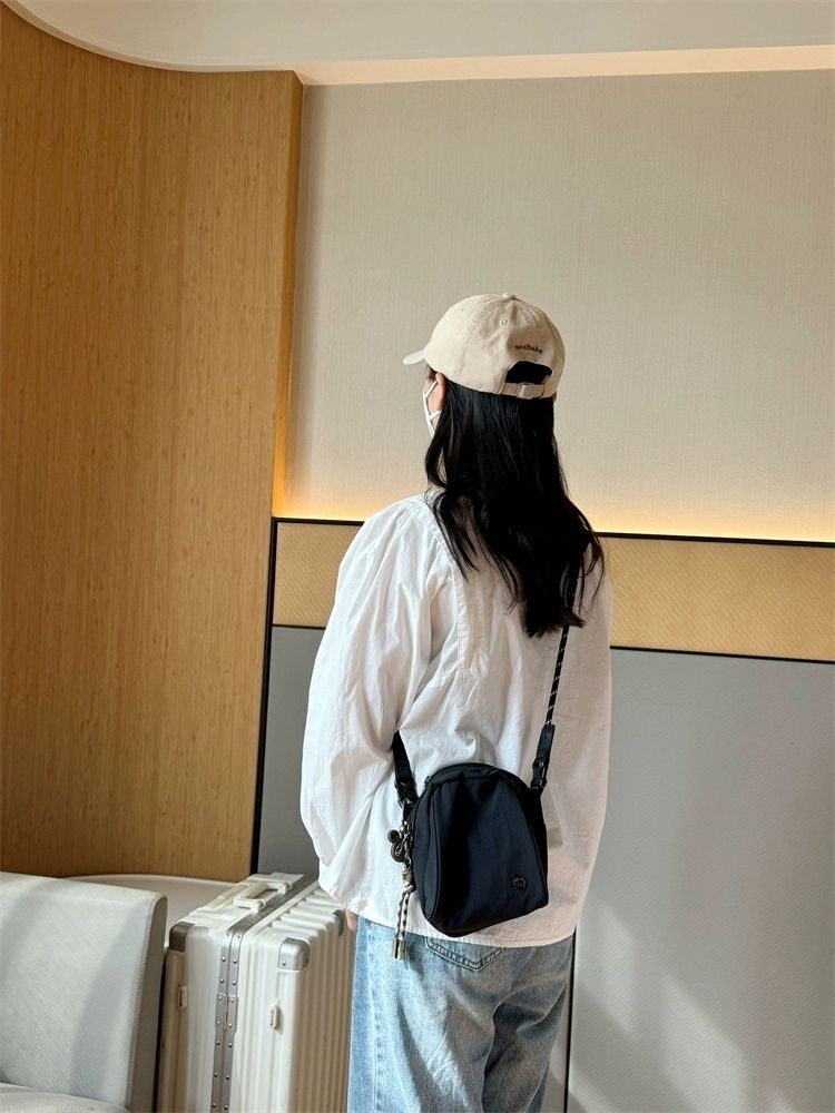 Work Commute Bag Super Popular Mobile Phone Women New Crossbody Handbag Mini Small Bag Portable Shoulder Bag