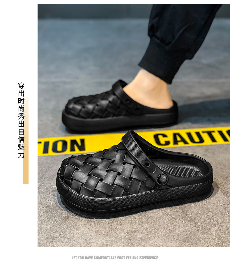 Croc Shoes Non-Slip Soft Sole Men's Closed-Toe Sandals Thick Sole Trendy ins Couple style casual slippers Korean version beach shoes