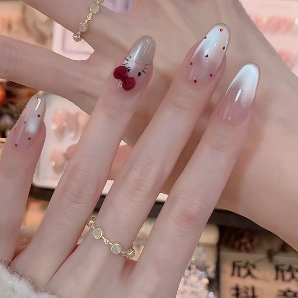 【Velvet KT Cat】High-Quality Handmade Wearable Nails Nude Color High-End Feel Hand-Painted Cat Eye Brightening Nail Stickers
