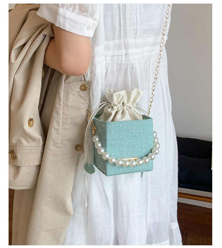 Autumn Small Bag2025New Trendy Fashionable Versatile Pearl Handbag High-Quality Texture Crossbody Bag