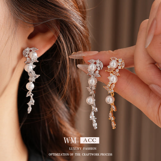 Real Gold Plated Silver Needle Butterfly Pearl Earrings Light Luxury High-end Exquisite Stud Earrings Fashionable Versatile Earrings for Women