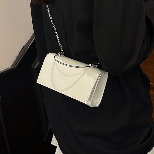 2025Spring New Chain Women's Bag Fashion Simple Stylish Single Shoulder Crossbody Bag Retro Handheld Small Square Women's Bag