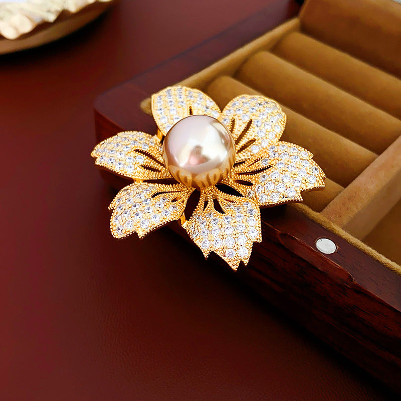 Real Gold Plated Zircon Flower Pearl Brooch Fashionable Elegant Pin Light Luxury High-end Accessories Factory Wholesale