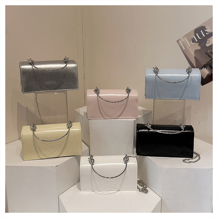 2025Spring New Chain Women's Bag Fashion Simple Stylish Single Shoulder Crossbody Bag Retro Handheld Small Square Women's Bag