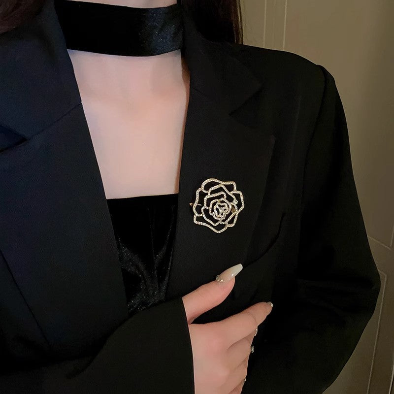 Real Gold Plated Zircon Flower Brooch Niche Light Luxury High-end Elegant Brooch High-end Women's Dress Accessories Wholesale