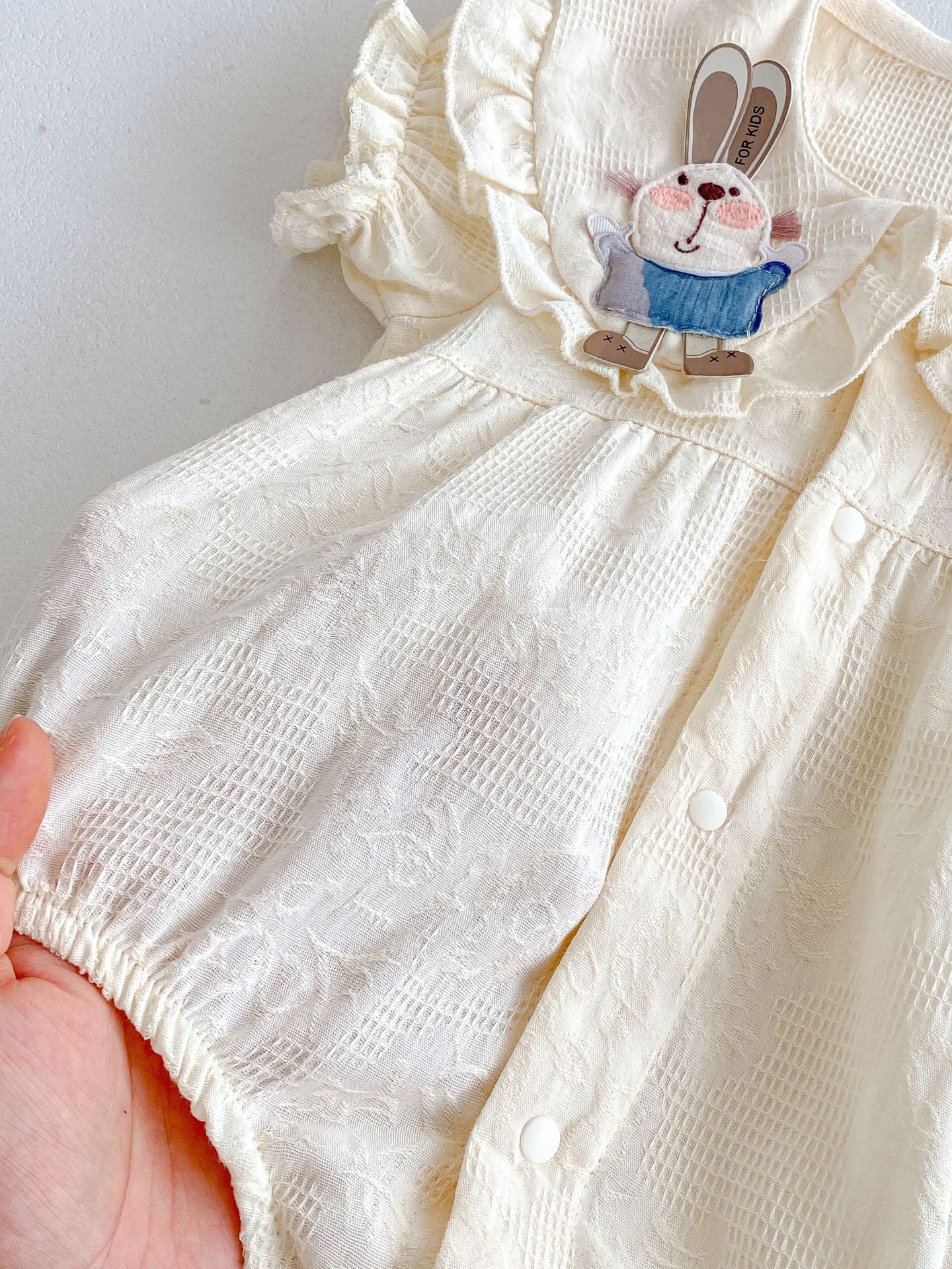 2025New Pure Cotton Girls Summer Clothes Sleeve Three-dimensional Rabbit Doll Collar Lace Baby Harness Fashionable Princess Climbing Clothes