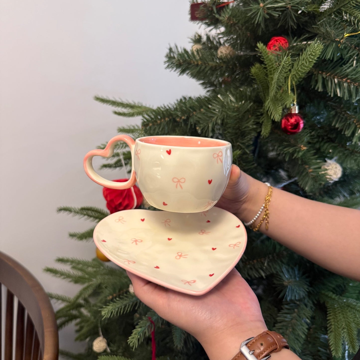 Korean Style ins Wind Hand-painted Heart Ceramic Cup and Saucer Hand Pinched Irregular Heart-Shaped Coffee Cup and Saucer Afternoon Tea Cup and Saucer